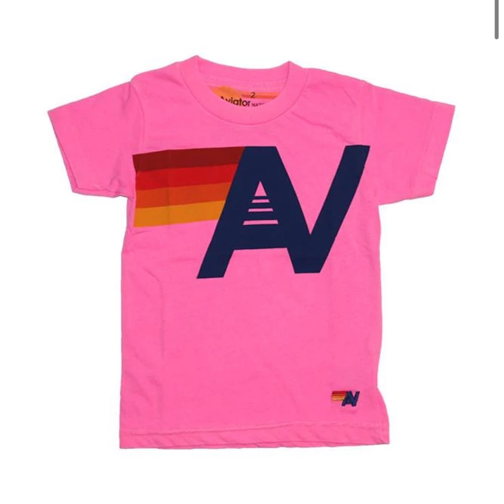 Women’s hot pink AN tee